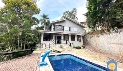 Casa com 4 dormitórios, 600 m² - venda por R$ 2.000.000 ou locação por R$ 15.000/mês - Jardim Sílvia - Embu das Artes/SP