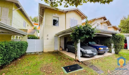 Casa com 4 dorms à Venda, 255 m² por R$ 1.430.000 - Jardim Passárgada I - Granja Vian Cotia/SP