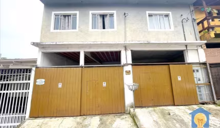 Casa com 3 dors à Venda por R$ 699.000 - Jardim Sílvia - Centro Embu das Artes/SP