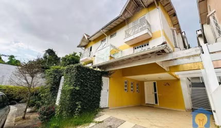 Casa com 3 dormitórios à venda, 180 m² por R$ 960.000,00 - Granja Viana - Cotia/SP