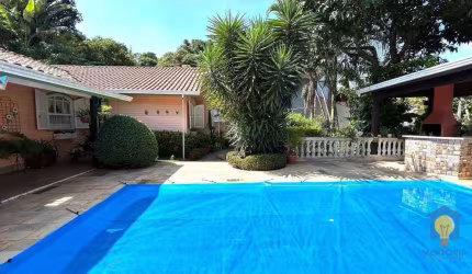 Casa térrea com 3 dormitórios à venda, 188 m² por R$ 995.000 - Granja Viana - Carapicuíba/SP