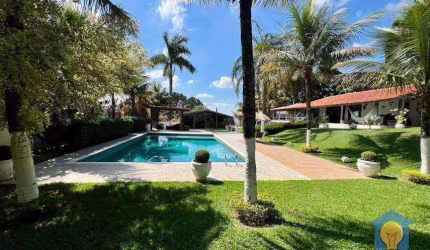 Casa com 6 dormitórios à venda, 619 m² por R$ 2.800.000 - Chácara das Paineiras - Carapicuíba/SP