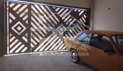 Sobrado para Venda em Rio das Pedras, Conjunto Residencial Vitório Cezarino, 3 dormitórios, 2 banheiros, 2 vagas