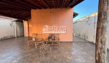 Linda Casa de Alto Padrão à Venda em Cidade Jardim, Uberaba