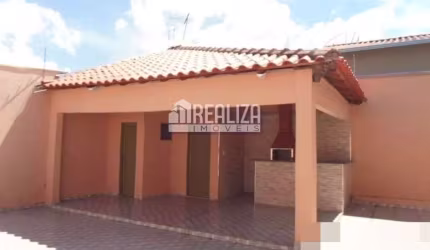Casa à venda com 3 dormitórios e varanda gourmet em Uberaba
