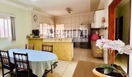 Casa Padrão à venda em Nossa Senhora da Abadia, Uberaba