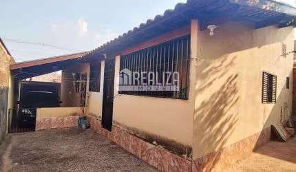 Casa Padrão à venda em Conjunto José Vallim de Melo, Uberaba