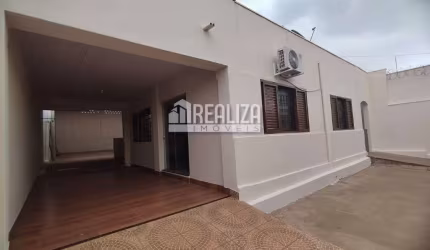 Linda casa à venda em Uberaba | 2 dormitórios, localização privilegiada