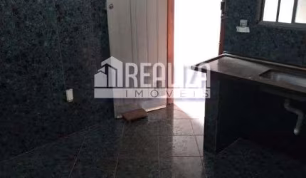 Casa com 2 dormitórios e garagem no bairro Conjunto José Barbosa, Uberaba