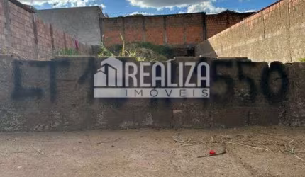 Terreno residencial à venda no Conjunto Costa Telles II em Uberaba
