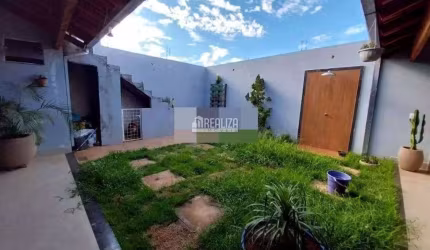 Casa à venda no Parque das Laranjeiras, Uberaba