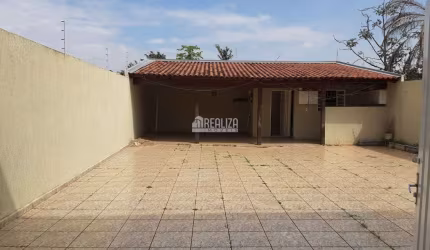 Casa com 3 dormitórios nao bairro Boa Vista, Uberaba