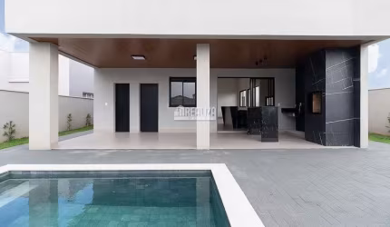 Casa à venda no Cyrela Landscape, Uberaba. 3 suítes, piscina aquecida e portaria 24h.