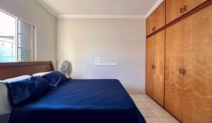 Casa à venda no Bairro Conjunto Costa Telles I, Uberaba - 3 dormitórios, suíte, 3 vagas