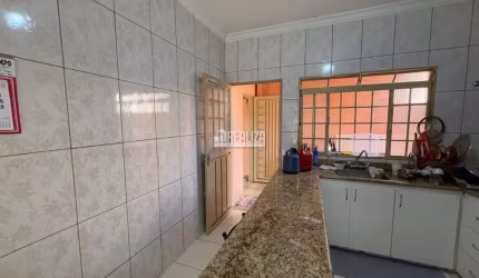 Linda casa à venda em Uberaba, Residencial Estados Unidos!