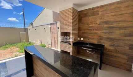 Casa à venda no Conjunto José Vallim de Melo, Uberaba - 3 quartos, churrasqueira e 4 garagens
