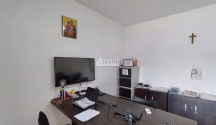 Casa à Venda no Bairro Parque das Laranjeiras em Uberaba