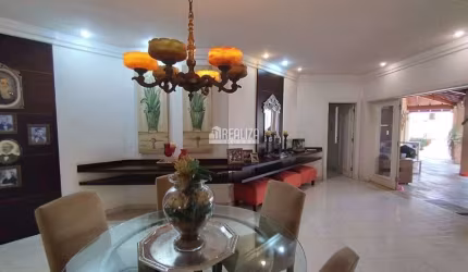 Casa de luxo no Parque do Mirante, Uberaba - 4 suítes, piscina e varanda gourmet!