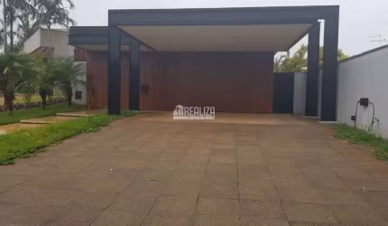 Casa de 4 Suítes com Piscina Aquecida no Condomínio Damha II, bairro Recreio dos Bandeirantes - Uberaba