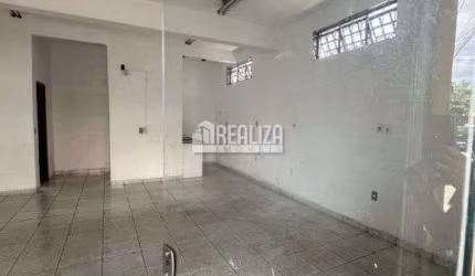 Sala comercial para alugar no bairro Nossa Senhora da Abadia, em Uberaba