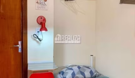 Casa com 1 quarto para alugar no Jardim Induberaba, Uberaba  por R$ 2.478