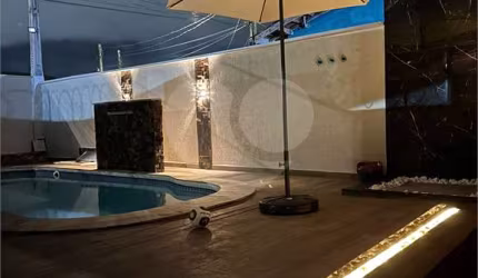 Condomínio com 1 quartos à venda em Balneário Dos Golfinhos - SP