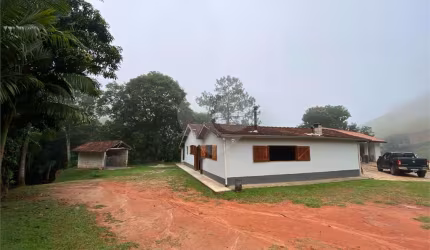 Chácara com 3 quartos à venda em Vila São Geraldo - SP