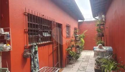 Casa térrea com 4 quartos à venda em Jardim Primavera - SP