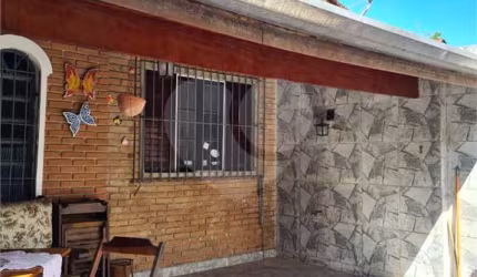 Casa com 3 quartos à venda em Caputera - SP