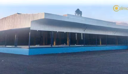 Galpão com 4.750 M2, 30 DOCAS, impecável !!! agende uma visita !!