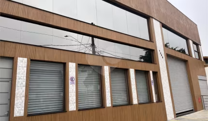 Prédio inteiro para locação em Jardim Do Estádio - SP