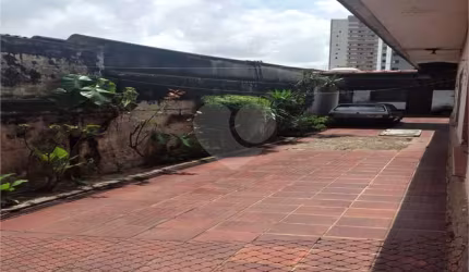 Casa térrea com 3 quartos à venda em Silveira - SP