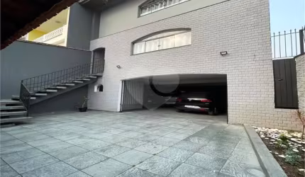 Sobrado com 3 quartos à venda em Jardim Rina - SP