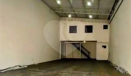 Salão Comercial para locação em Casa Branca - SP