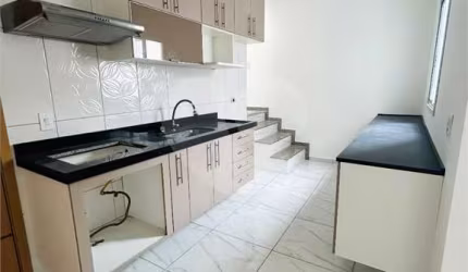 Cobertura com 2 quartos para locação em Vila Scarpelli - SP