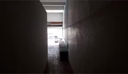 Prédio inteiro à venda em Utinga - SP