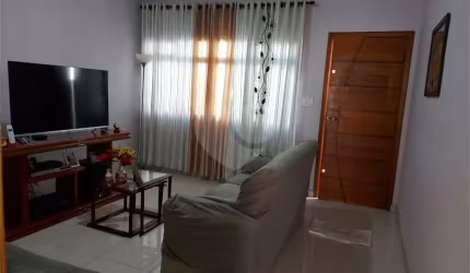 Casa com 2 quartos à venda em Utinga - SP