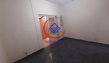 APARTAMENTO TRÊS QUARTOS TÉRREO Á VENDA EM BENTO RIBEIRO!
