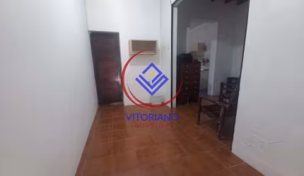 CASA Á VENDA NO MEIER!