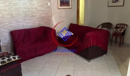 CASA FRENTE DE RUA DE TRÊS QUARTOS  E GARAGEM Á VENDA EM MARECHAL HERMES!