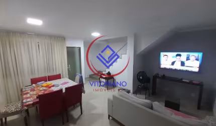 CASA TRIPLEX DOIS QUARTOS Á VENDA EM MARECHAL HERMES!