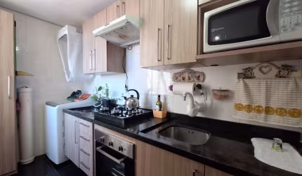 Apartamento 2 dormitórios com Elevador na Avenida Flores da cunha