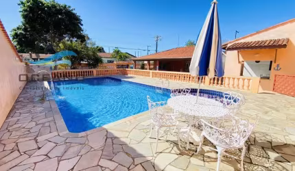 Casa para Venda em Bertioga, Indaiá, 3 dormitórios, 1 suíte, 2 banheiros, 4 vagas