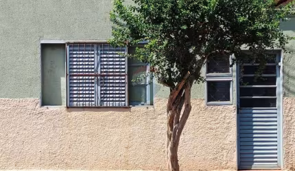 Casa Simples à Venda - 2 Quartos,67,94m² - Bairro Campos Elíseos