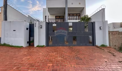 CASA COM 3 QUARTOS 1 SUITE A VENDA EM BONFIM PAULISTA 300M² COM PISCINA