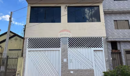 CASA COM 4 QUARTOS SUITES A VENDA NO CAMPOS ELISEOS 308M²
