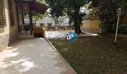 Casa com 4 quartos à venda na Alice Figueiredo, Riachuelo, Rio de Janeiro, 434 m2 por R$ 980.000