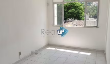 Kitnet / Stúdio à venda na Rua Voluntários da Pátria, Humaitá, Rio de Janeiro, 24 m2 por R$ 470.000