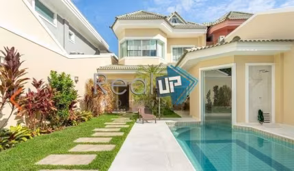 Casa em condomínio fechado com 5 quartos à venda na Rua Mário Albuquerque, Barra da Tijuca, Rio de Janeiro, 435 m2 por R$ 3.800.000