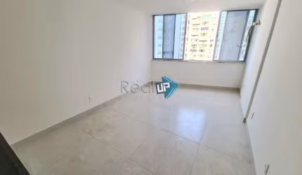 Sala comercial com 1 sala à venda na Avenida Nossa Senhora de Copacabana, Copacabana, Rio de Janeiro, 34 m2 por R$ 450.000